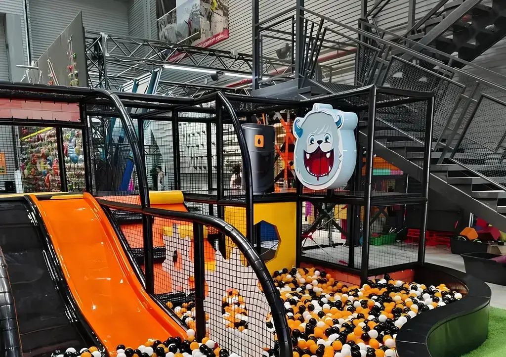 Настенный шарожор «Снегочел»