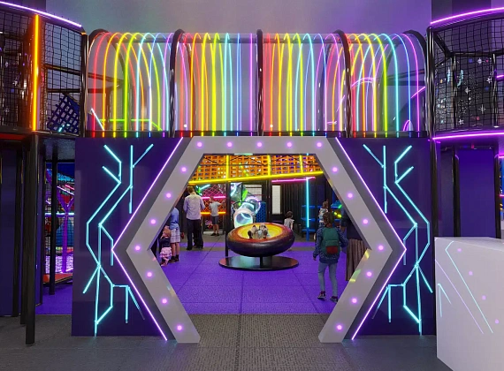 Детский центр «Звёздный Путь» c неоновой подсветкой Фото 1