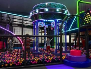 Детский центр «Звёздный Путь» c неоновой подсветкой Фото 2